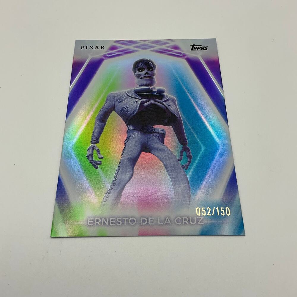 Topps Chrome Disney Pixar Ernesto De La Cruz 052/150 Numbered Card